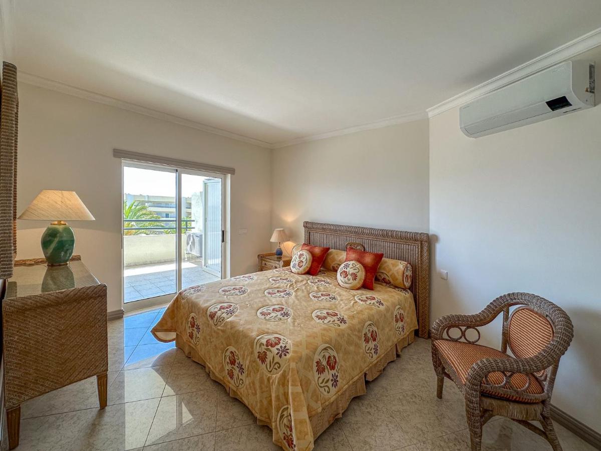Luxury Apart Wstunning Sea Views, Walk Beach Albufeira Luaran gambar